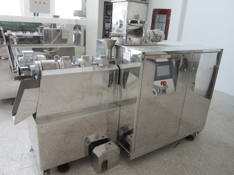 lab-twin-screw-extruder-4.jpg